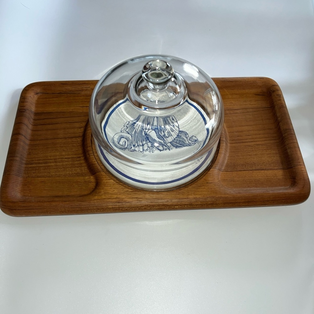 Goodwood teakwood cheese tray with glass dome